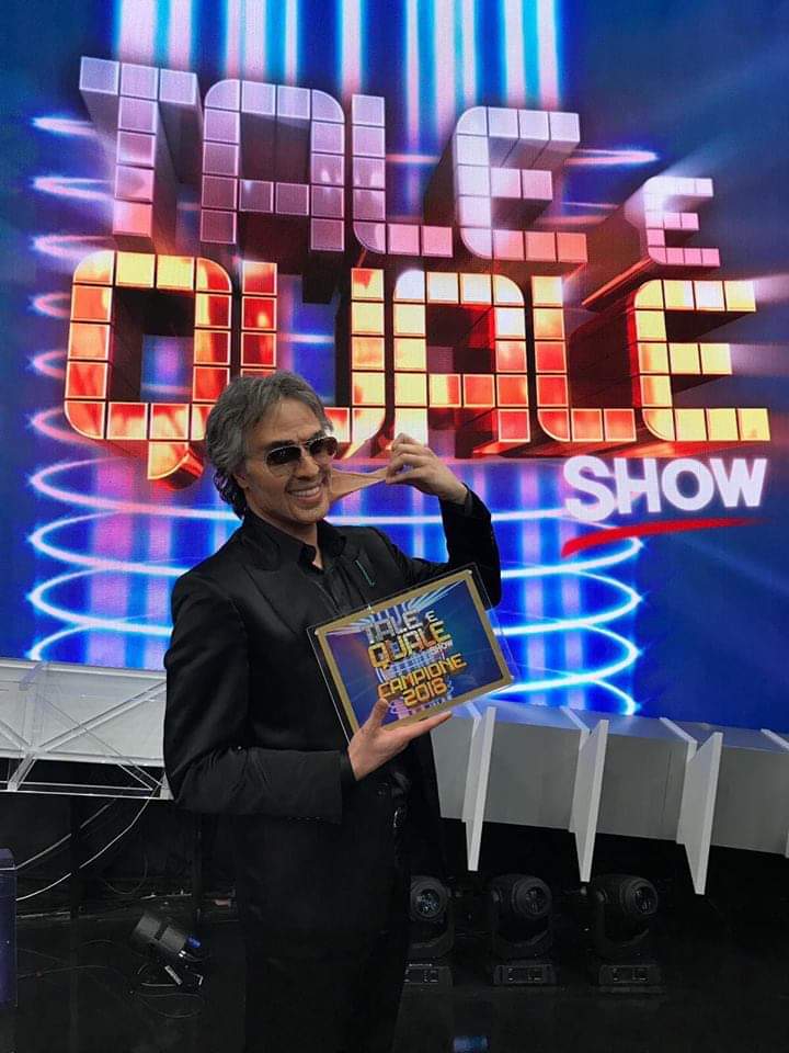 Cri2Marta's tweet photo. #federicoangelucci #taleequaleshow #torneo2018 #talento @Fede_Angelucci @taleequaleshow @CarContiRai 
Grazie Carlo per averci permesso rivedere il talento de Angelucci e permettere che fossi rivalutato il suo  clamoroso talento. Evvai Angelucci il palco è tuo. 😍🔝🔝🔝👏👏👏❤ https://t.co/DhhCGQ7Lj1