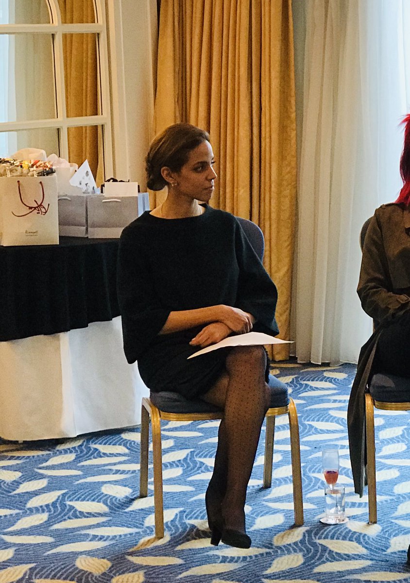 TheRegenClinic's tweet photo. @TheRegenClinic Monica Fawzy speaking at #PFW14 @LondonHiltonPL about the impact of social media on body image #pakistan #stemcell #SaturdayMotivation #girlpower https://t.co/DulWnAntn2