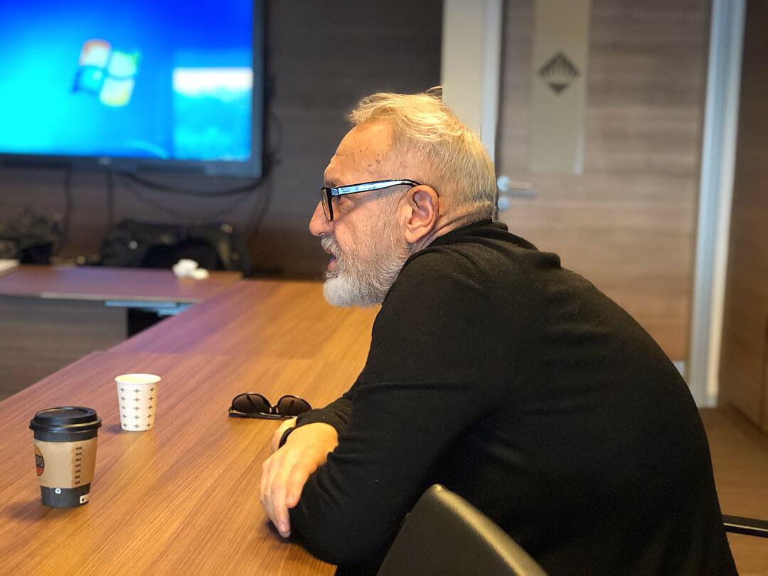 YapimAkademisi's tweet photo. Yapımcılık Akademisi, çevrimiçi kısa film platformu Short by Short’un kurucu Bulut Reyhanoğlu’nun “Yapımda Sanat ve Pratik” dersiyle kaldığı yerden hızla devam ediyor.

@InsigniaYapim @bau_iletisim @Bahcesehir https://t.co/TjZfYnGsxs