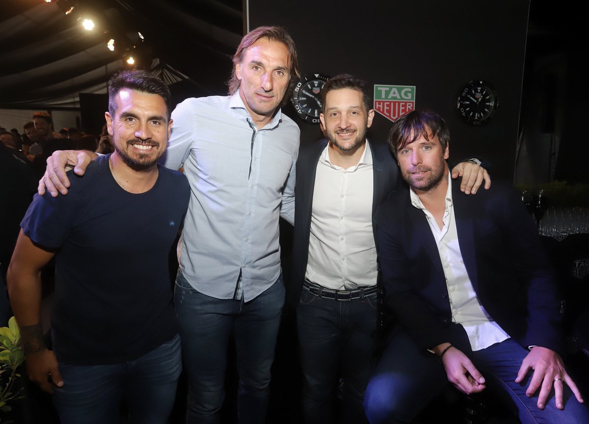 📣Superclásico histórico con el tiempo de TAG Heuer ⚽ 
Antes de la gran final <a href="/TAGHeuer/">TAG Heuer</a> compartió una gran noche junto a personalidades del deporte. ¡Mirá! #DontCrackUnderPressure #TAGHeuer #Testorelli1887 #130Testorelli #River #Boca #CopaLibertadores #Superclásico