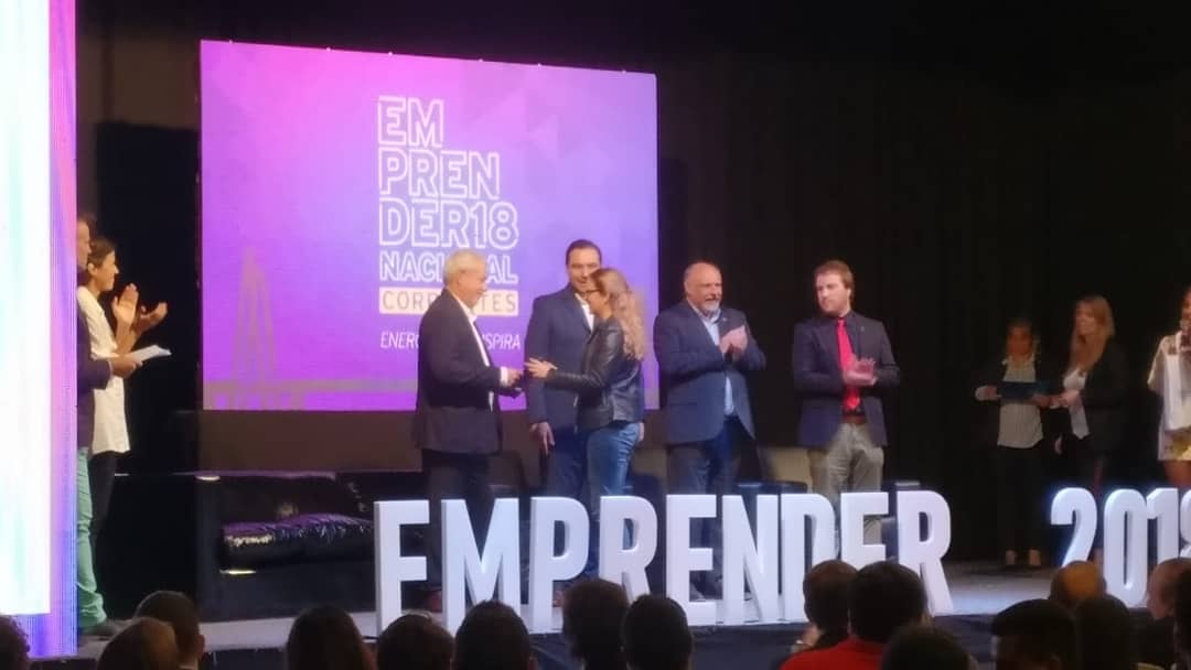 mp_ctes's tweet photo. ➡️De esta manera finalizo la novena edición del "Corrientes Emprende 2018" en la cual se dieron a conocer los ganadores del concurso. ¡Felicidades! 👐👏
.
.
.
#Emprender2018 https://t.co/Mc07qYiVDO