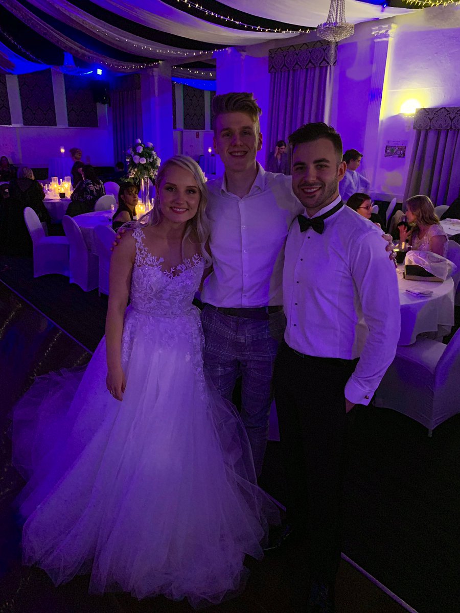 LachlanYT's tweet photo. Congratulations @THEmrMEOLA and your wife Elena on a wonderful night 👰🏼🤵🏻 https://t.co/07dbw80E71