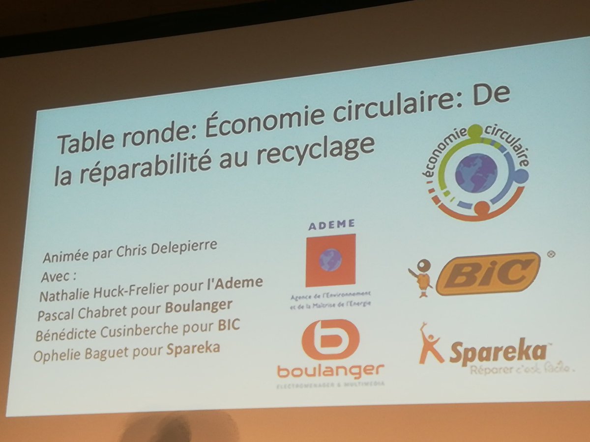 TZwezo's tweet photo. Ti Zwézo est à #MakerFaireParis pour la conférence sur l'#economiecirculaire : "de la #réparabilité au #recyclage", avec #spareka (solutions sur internet pour réparer au lieu de jeter) #boulanger #ademe et #BIC https://t.co/ggSJFC2mHo
