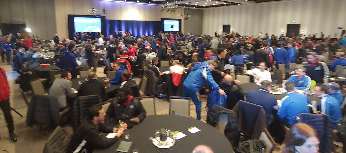 mv2lano's tweet photo. Debut du #stagesoccer2018 @SoccerQuebec https://t.co/kFdx7OG3CF