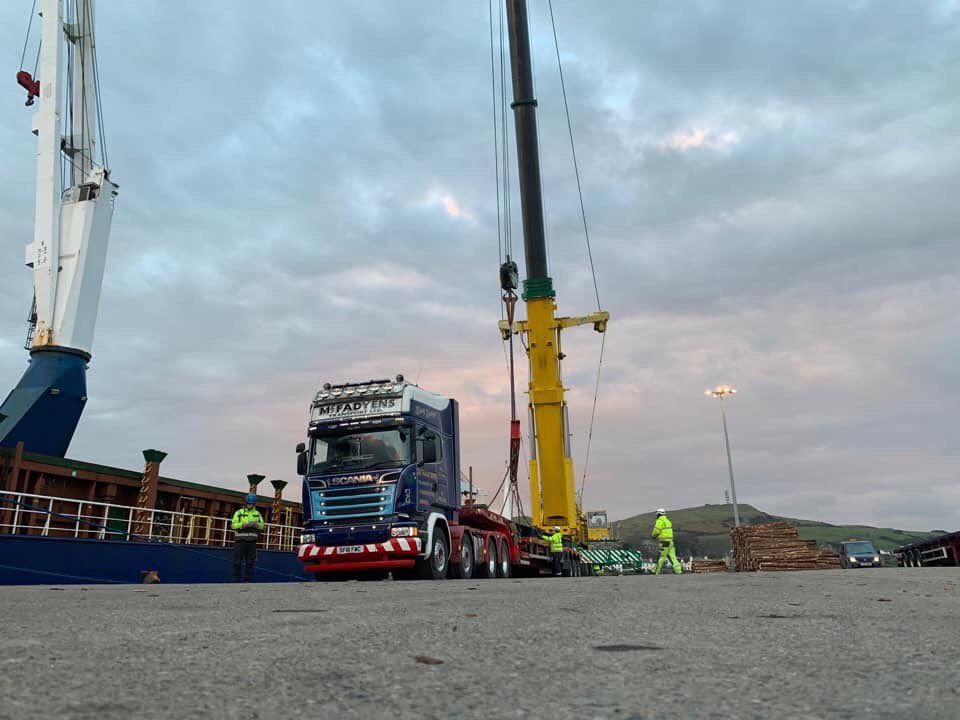 CSwindUK's tweet photo. UK Supply chain in action #offshorewind #offshorewindweek #campeltown https://t.co/Py1ED1aPju https://t.co/hqPKteCFEV