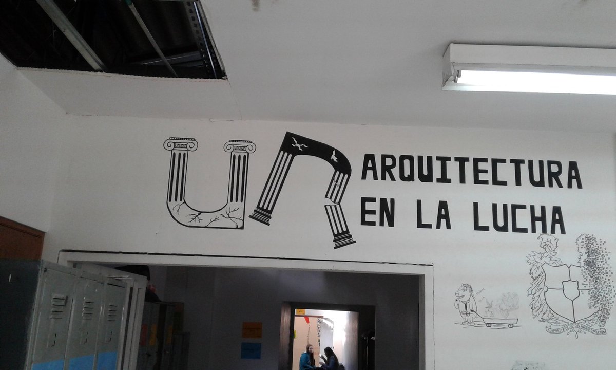 Abiliopena's tweet photo. La justa lucha Noviolenta de lxs estudiantes de Educación Superior. Corficolombiana de Sarmiento Angulo, el de Odebrecht y el Fiscal pretende comprar estas sedes de la U Nal. Por eso la ruina? @unes @DCoronell @ALCNoticias_Esp @Sicsal1980 @IvanCepedaCast @JERobledo @petrogustavo https://t.co/KXlBpoQYjq