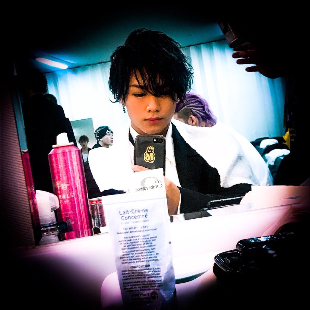 therampagefext's tweet photo. Livejackありがとうございました！

僕らをご存知ない方も沢山いらっしゃったかと思いますが、一緒に盛り上がってくださり、何より事故や怪我等なく皆さまが楽しんで頂けて良かったです🙏

そして改めまして関西テレビさん、開局60周年おめでとうございます🎉✨

川村壱馬

#LivejackSPECIAL2018
#8ppy https://t.co/6lKD4k9ZpM