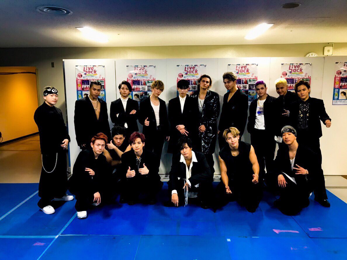 therampagefext's tweet photo. Livejackありがとうございました！

僕らをご存知ない方も沢山いらっしゃったかと思いますが、一緒に盛り上がってくださり、何より事故や怪我等なく皆さまが楽しんで頂けて良かったです🙏

そして改めまして関西テレビさん、開局60周年おめでとうございます🎉✨

川村壱馬

#LivejackSPECIAL2018
#8ppy https://t.co/6lKD4k9ZpM