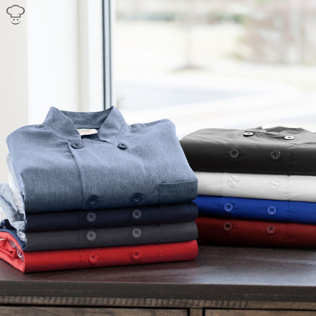 Designed for style, built to perform. With a wide variety of colors for all restaurants, the Lightweight Chef Coat feels great when you’re crafting any dish.
.
.
#happychef #cheflife #chefcoats #chefapparel