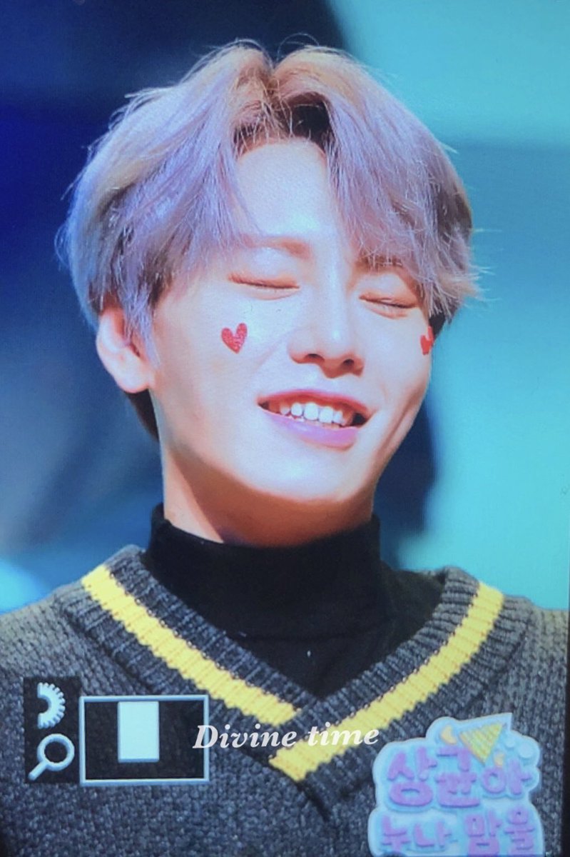 divinetime523's tweet photo. preview) 181124 팬싸인회
#김상균 #상균 #켄타 #JBJ95 #HOME @twt_jbj95

오늘의 균오추 너구리 라면🍲
상규니 수고했어🙂💜 https://t.co/8HD1FZrx6s