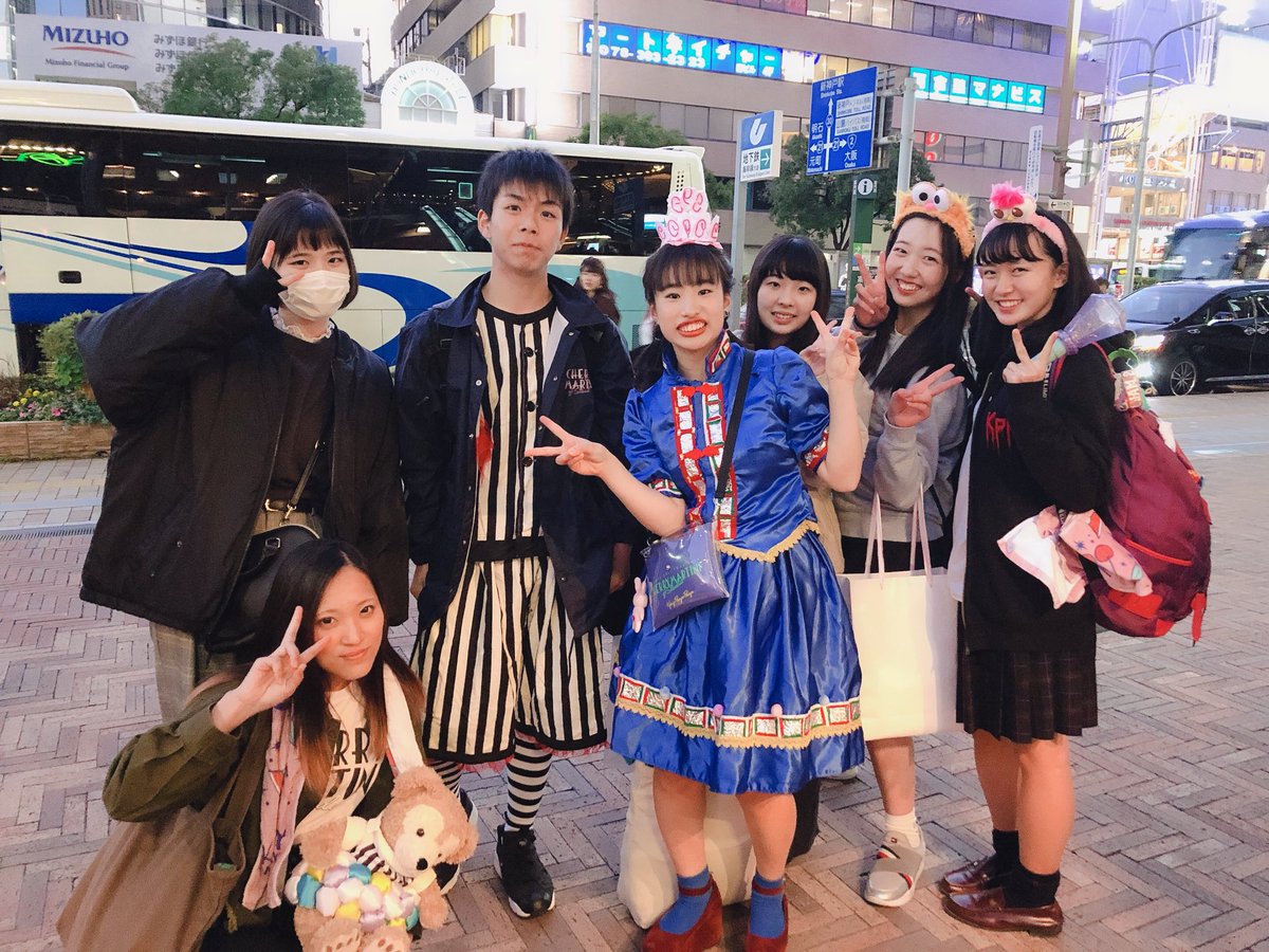 aapamyu84's tweet photo. なんか久しぶりな人めっちゃ会えた！と
会うつもりの人に全然会えへんだ！！
コスしたらよかった！無念！明日するかなぁァ
今日も楽しかった！ありがとうございました！！！
明日みなさん気をつけてお越しくださいと、田舎でご了承ください(地元より豊岡は都会のつもり) https://t.co/SJP8QjbjVm