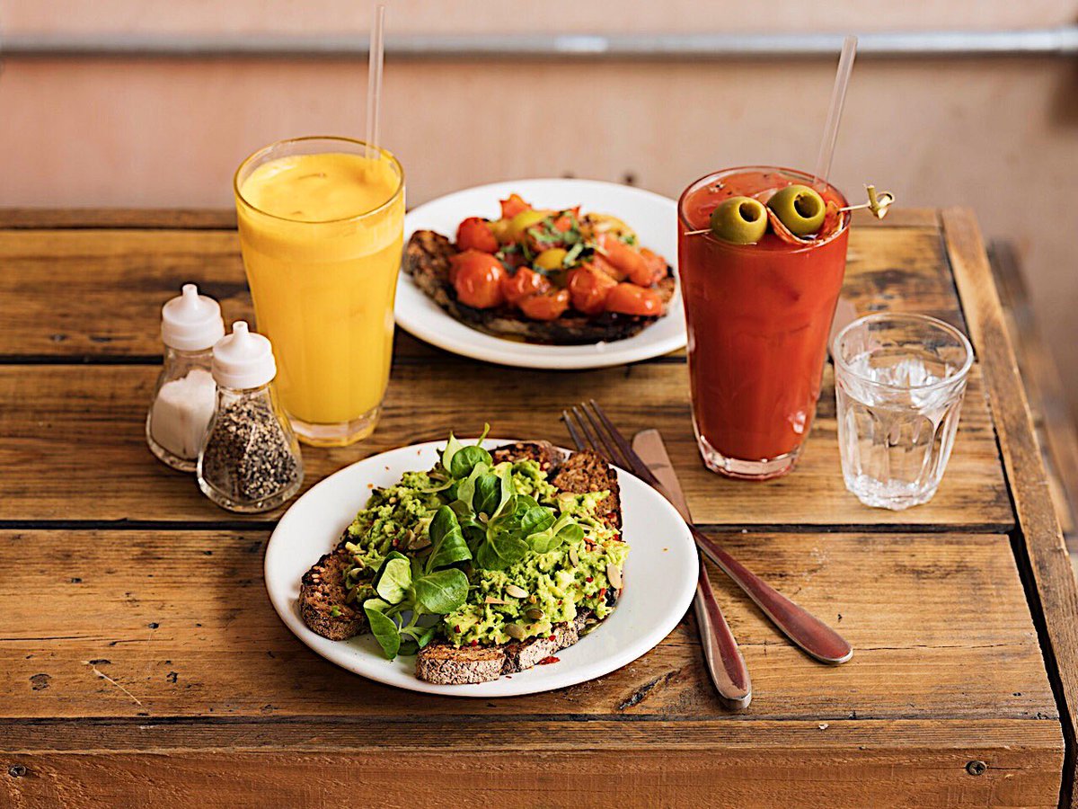 three eight four tweet media