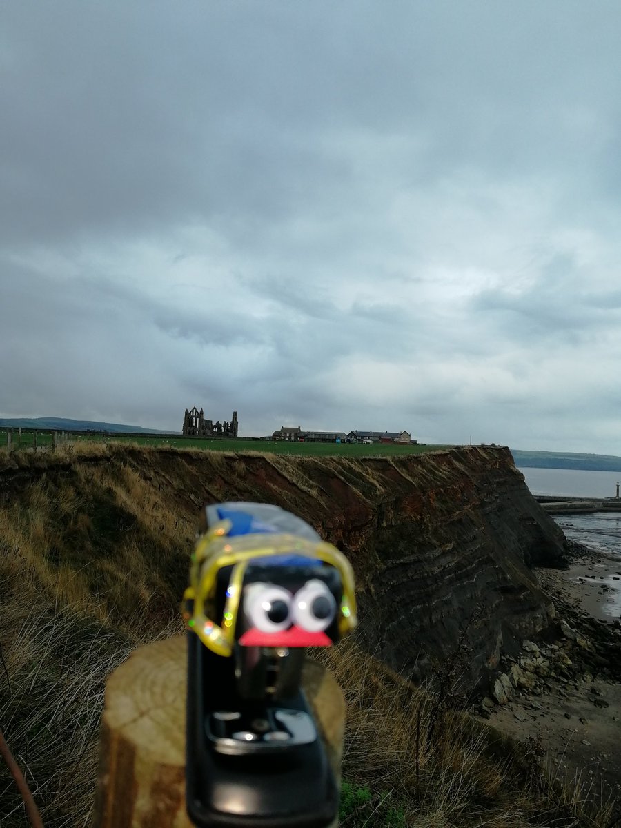 mylifetolead's tweet photo. "Dracula has escaped! Ruuun! Save yourselves!!" #WhitbyAbbey #SukiTheStapler #SukiTravels #YorkshireAdventure https://t.co/7ruV9OImwk