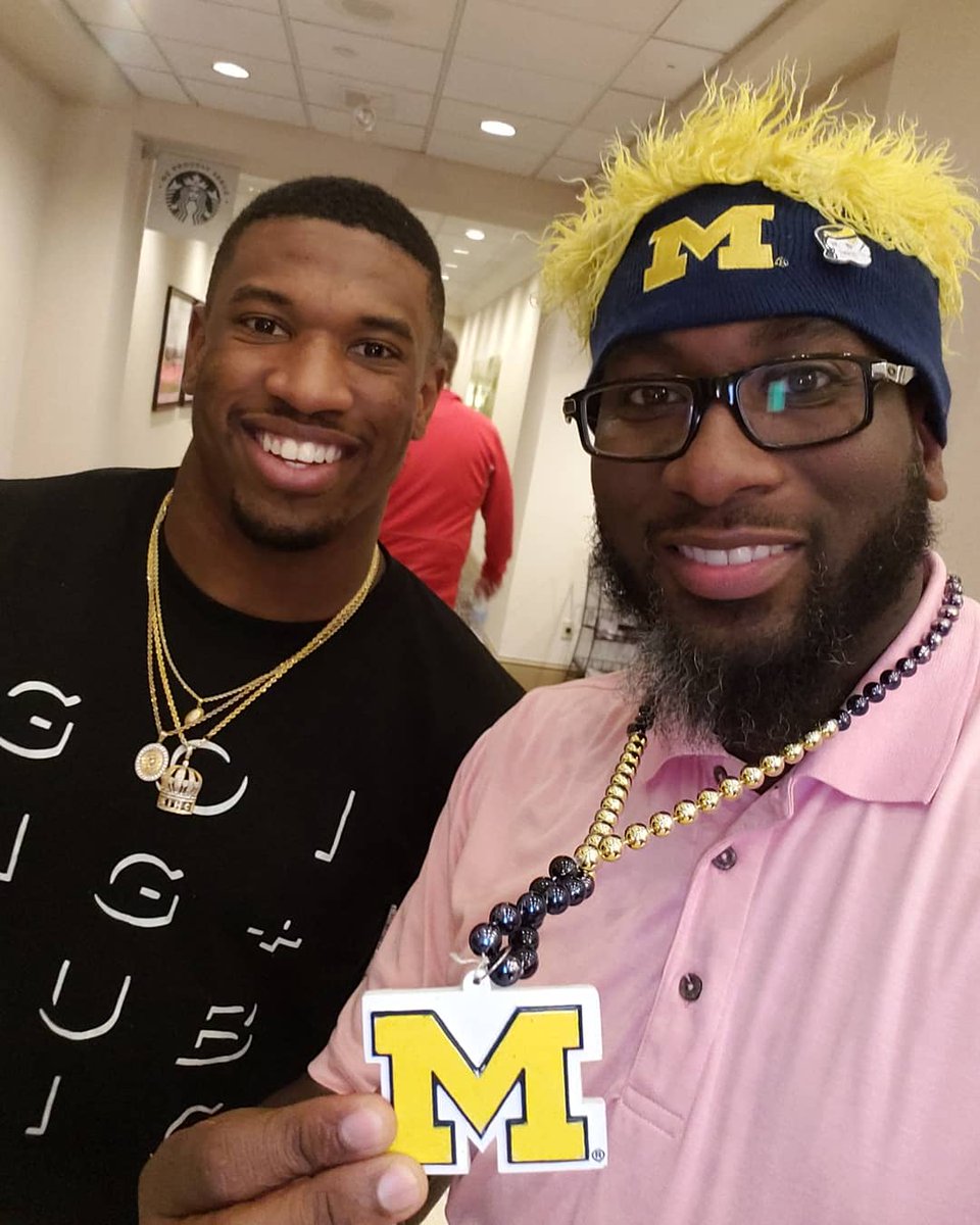 DominicGoBlue's tweet photo. Karen Higdon &amp; Chase Winovich! I told them beat the 💩 off these MF BUMS!!!! 🤣🤣🤣🤣🤣🤣🤣🤣🤣 #RevengeTourEndsInTheShoe #GoBlue #BeatTheSuckeyes https://t.co/3NjWj9BUV3