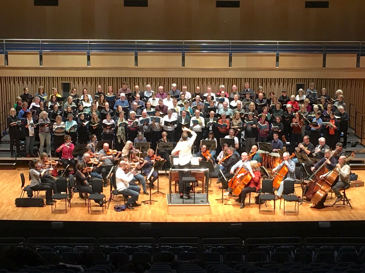 CUSChorus's tweet photo. It's today! @CUSChorus and #EastAngliaChamberOrchestra sounding fantastic under @RWilberforce's direction @SaffronHallSW - get your tickets to start the festive season while you still can from https://t.co/0wWjbVRMJX  @CamUniMusSoc https://t.co/eUUPZmKkQf