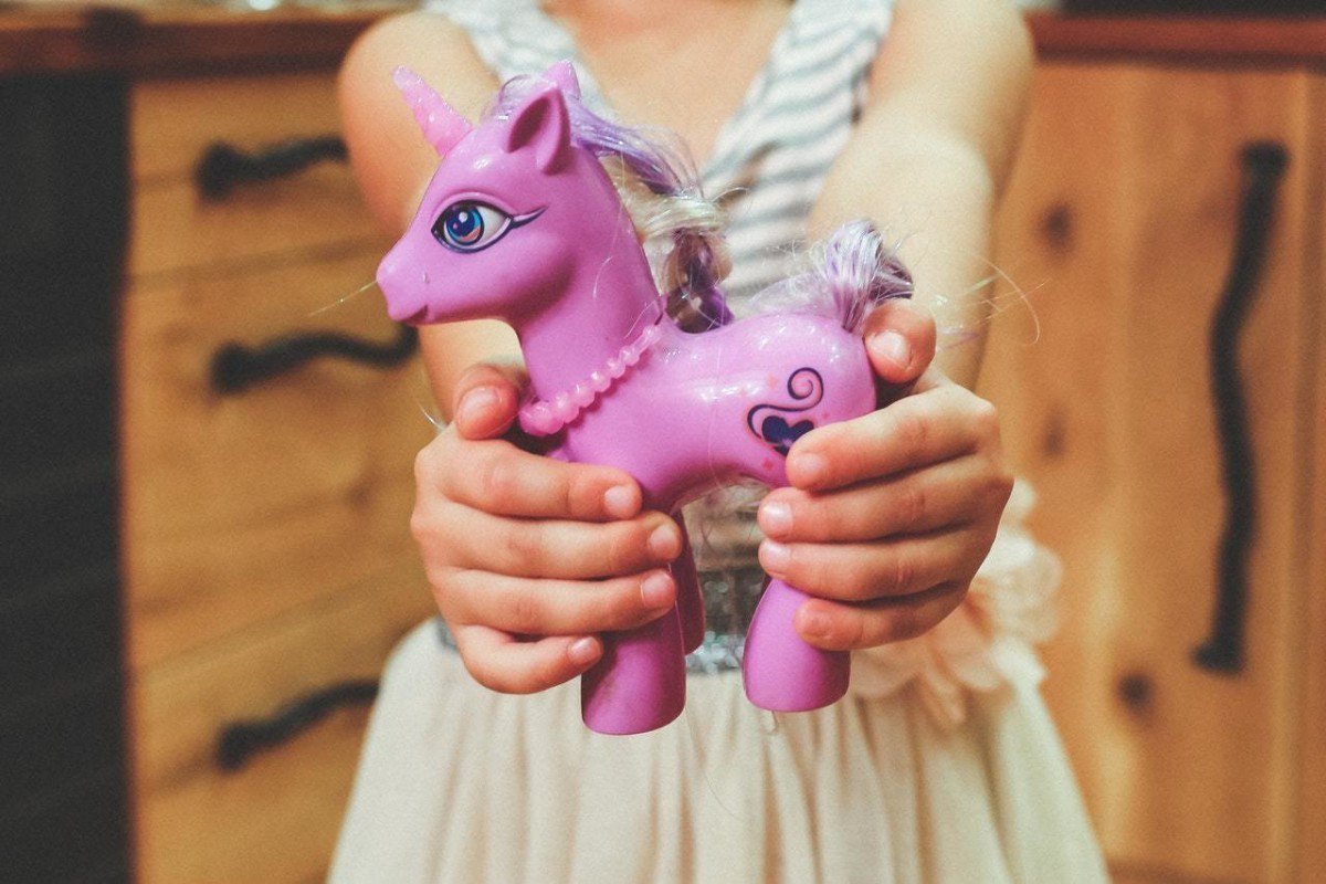 EllieManae's tweet photo. 😱 This Unicorn shop is doing 60% Off SALE on their products for the next 24 hours only! Link in their BIO @unicornaval - Go Check that out 😘 https://t.co/XZQFYEssTb