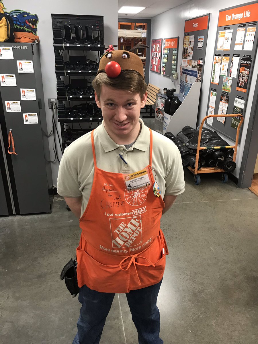 4925westbend's tweet photo. Brandon’s in the holiday spirit. #holidayhats @lanedfunk @vicgasser @jonbaumann304 https://t.co/1nEoCkHjpT
