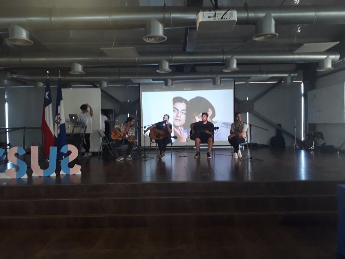Versus_Usach's tweet photo. En breves momentos se presenta L.E.N.O en #Versus2018.

#USACH #Publicidad https://t.co/EsxMIOY8mz