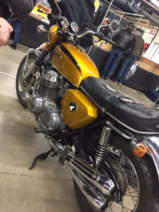 Une journ&eacute;e au top! #salonmotolegend #cb750fourK0 #legend https://t.co/Kh5pdKRTBk<a href="/tag/salonmotolegend"class="tags">#salonmotolegend</a><a href="/tag/cb750fourk0"class="tags">#cb750fourK0</a><a href="/tag/legend"class="tags"><span>#legend</span></a>