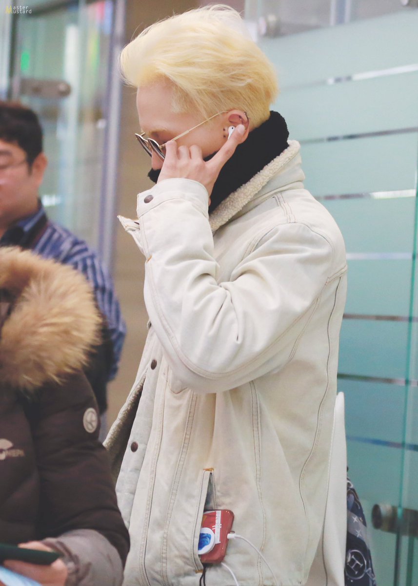 mastermustard33's tweet photo. 181123 ICN
#송민호 #MINO #WINNER #위너 https://t.co/OMilVBXkU5