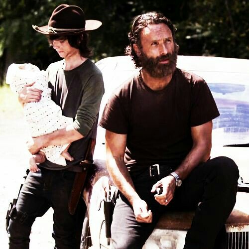 Lopertha's tweet photo. SAUDADES do meu #twd RAIZZZ 😩😩😭 #ripGrimes https://t.co/ARdEt3yW7V