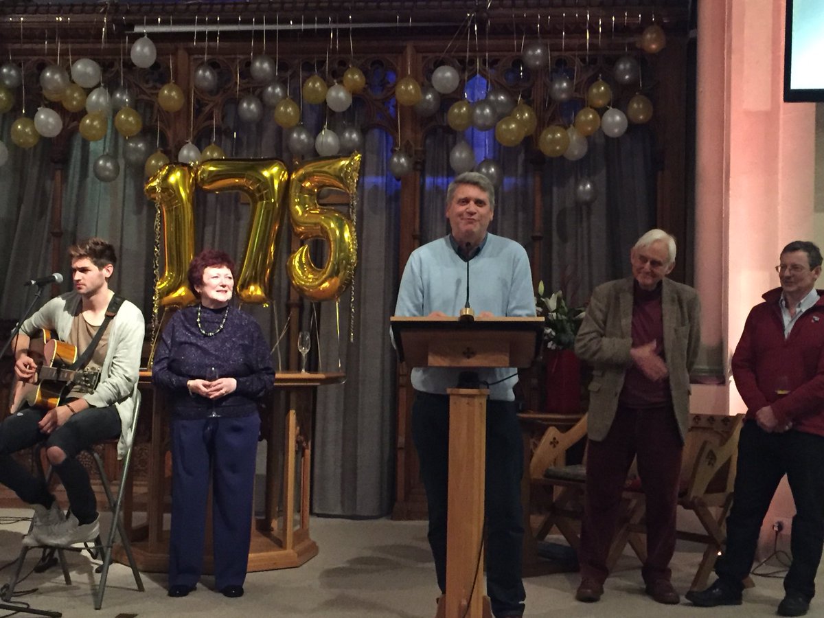 ChristChurchW4's tweet photo. So many wonderful people to thank for their selfless contribution to serving the community! What an amazing reflection of how Christ came with a servent heart! #chiswick #175yearanniversary #ccw4 https://t.co/dDGWuOM0bH