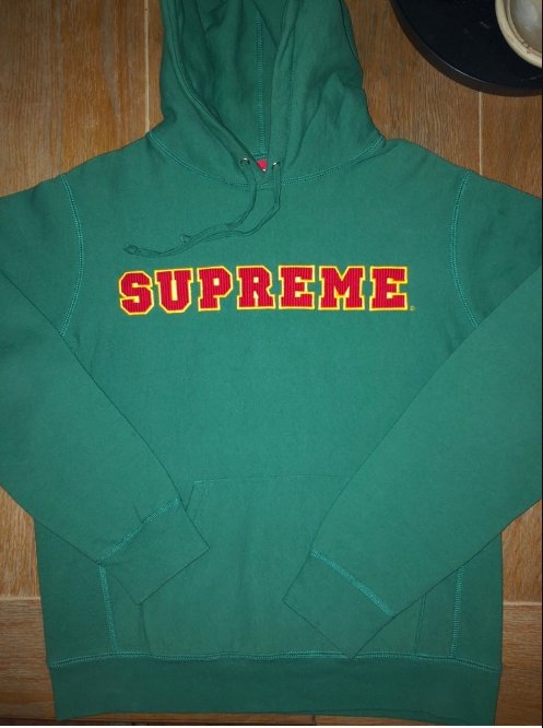 ResellingB's tweet image. SELLING Supreme Cord Collegiate Logo Hooded Sweatshirt Light Pine STARTING AT 190 DM ME TO WORK FROM THERE