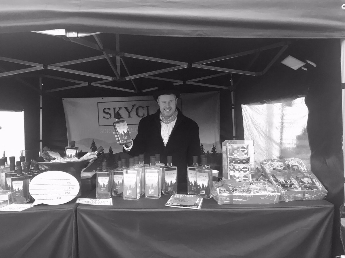skycladvodka's tweet photo. Skyclad #vodka@ulverston #dickensian#market#ulverston#drink#chocolates https://t.co/jPgf3Rbccq