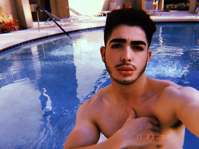 Watch Elmer.'s leaked NSFW photo on TwXstars