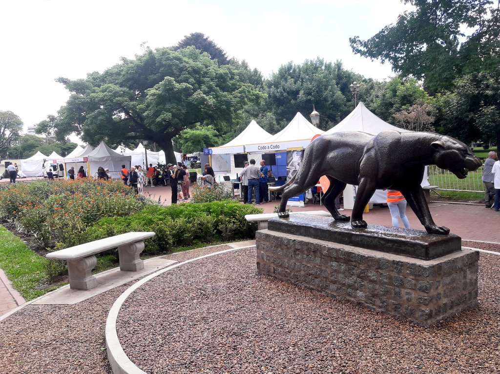 jonabarraza7's tweet photo. Visitando la feria de #formatec en #ParqueChacabuco 🌳🌾 https://t.co/96GRbVBKjD