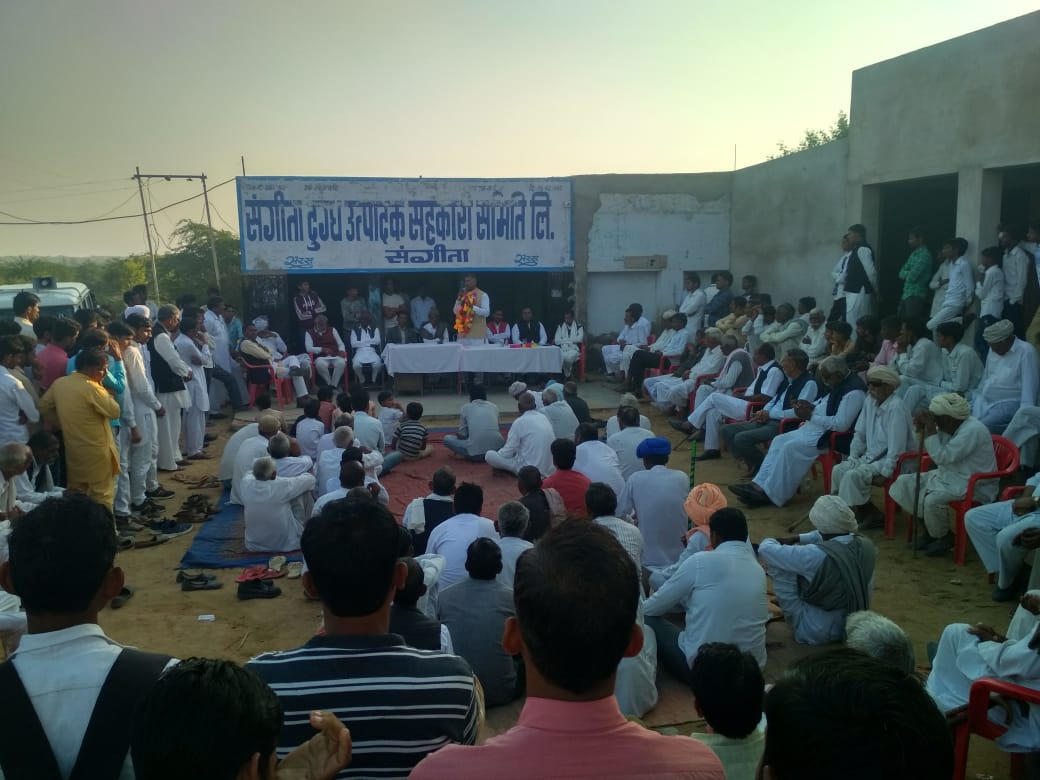 DRGEDAR's tweet photo. #DRGEDAR
#Mission_2018
आओ आप और हम मिलकर भ्रष्टाचार मुक्त सूरतगढ़ का निर्माण करें । https://t.co/9vYvAZBGWS