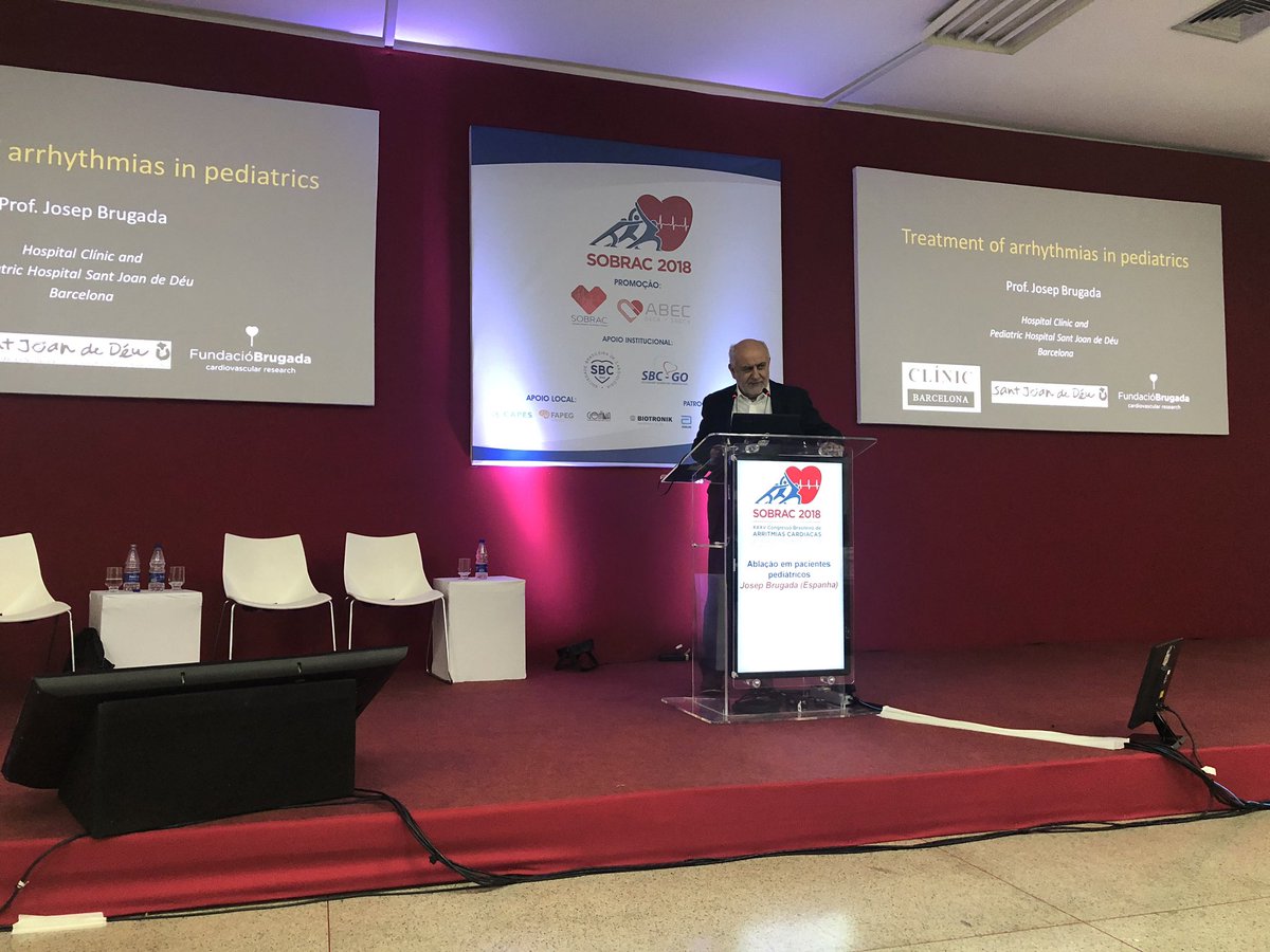 Dr Josep Brugada starting talk about pediatric.. just talked it is a honor to talk in a room called Dr Sosa Room. #SOBRAC2018 <a href="/Davilandre/">Andre d’Avila</a>