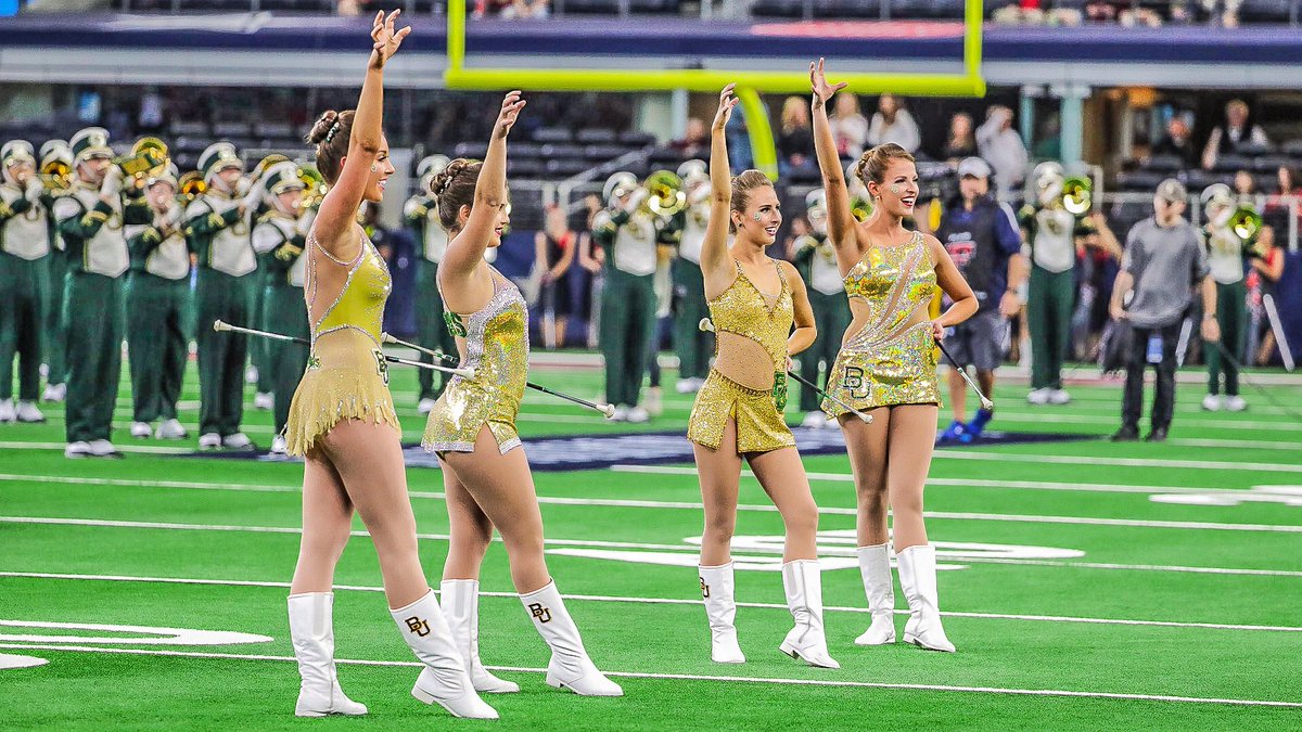 BaylorAthletics's tweet image. Baylor fam in Arlington supporting @BUFootball. #SicTech