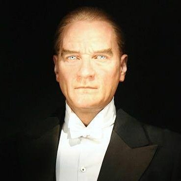 #24KasımÖğretmenlerGünü Akmetal Asansör Ailesi Olarak Başta Başöğretmen Mustafa Kemal ATATÜRK olmak üzere tüm öğretmenlerimizin 24 Kasım Öğretmenler Gününü içtenlikle kutluyoruz.