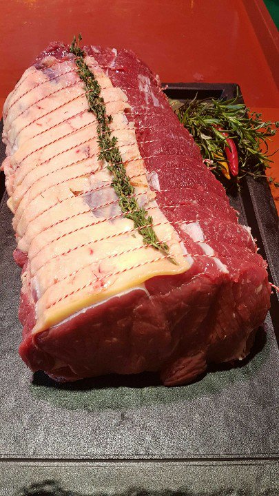 Een prachtig stukje Hollands rundvlees. #VershalhetVeem #strijp-S