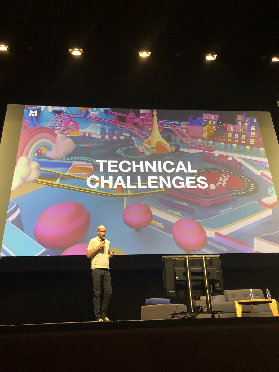 dagnabbit_'s tweet photo. Adrien pin from @MerciMichel telling us about the technical challenges of creating a true to life pinball game  and making it work in the browser #Digitized18 https://t.co/iuEojyVgl0