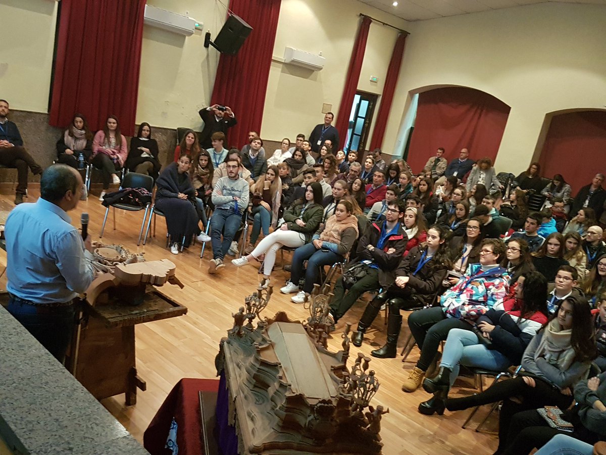 consejosanfdo's tweet photo. El tallista sevillano Francis Verdugo tiene a su cargo la última de las conferencias del #ejc2018 https://t.co/kGfSB7TdVP