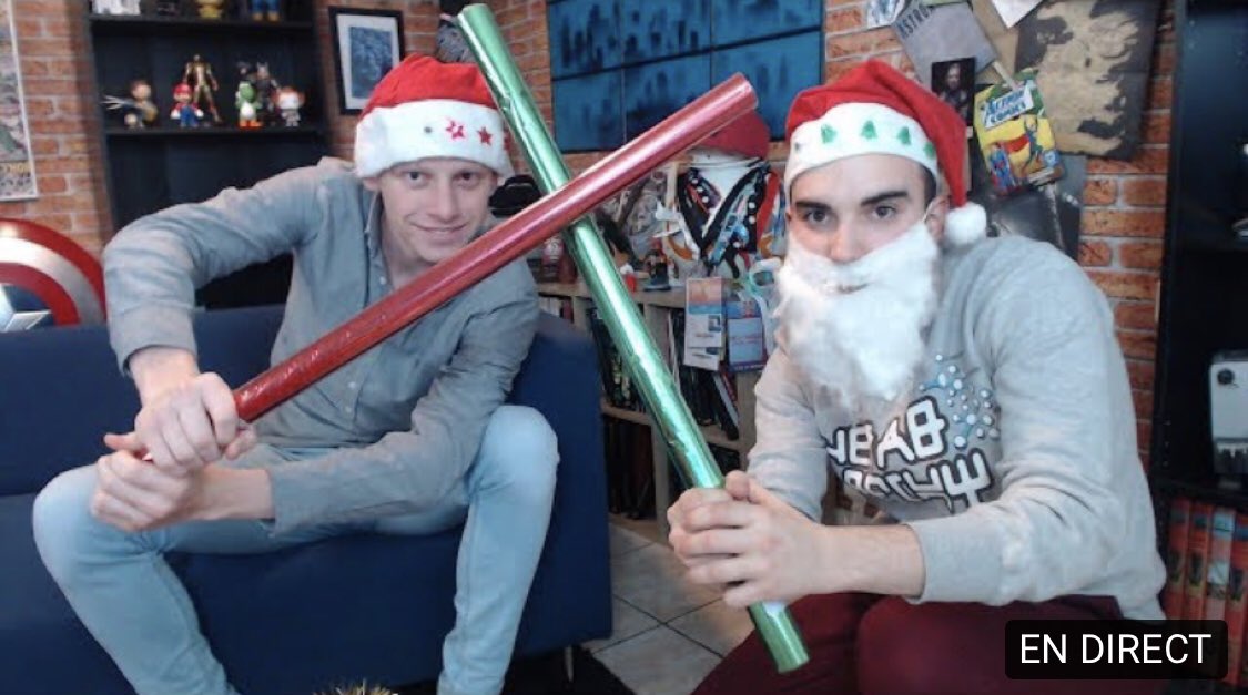 MatteoSapin's tweet photo. Mais regardez-moi ces deux magnifiques specimens ! C’est l’heure du #FATSHOW !
Suivez avec nous l’avancée des pommes de terre en duplex !
🔴 EN LIVE : https://t.co/5bu58BnDEU https://t.co/Ok9SCBrjd9