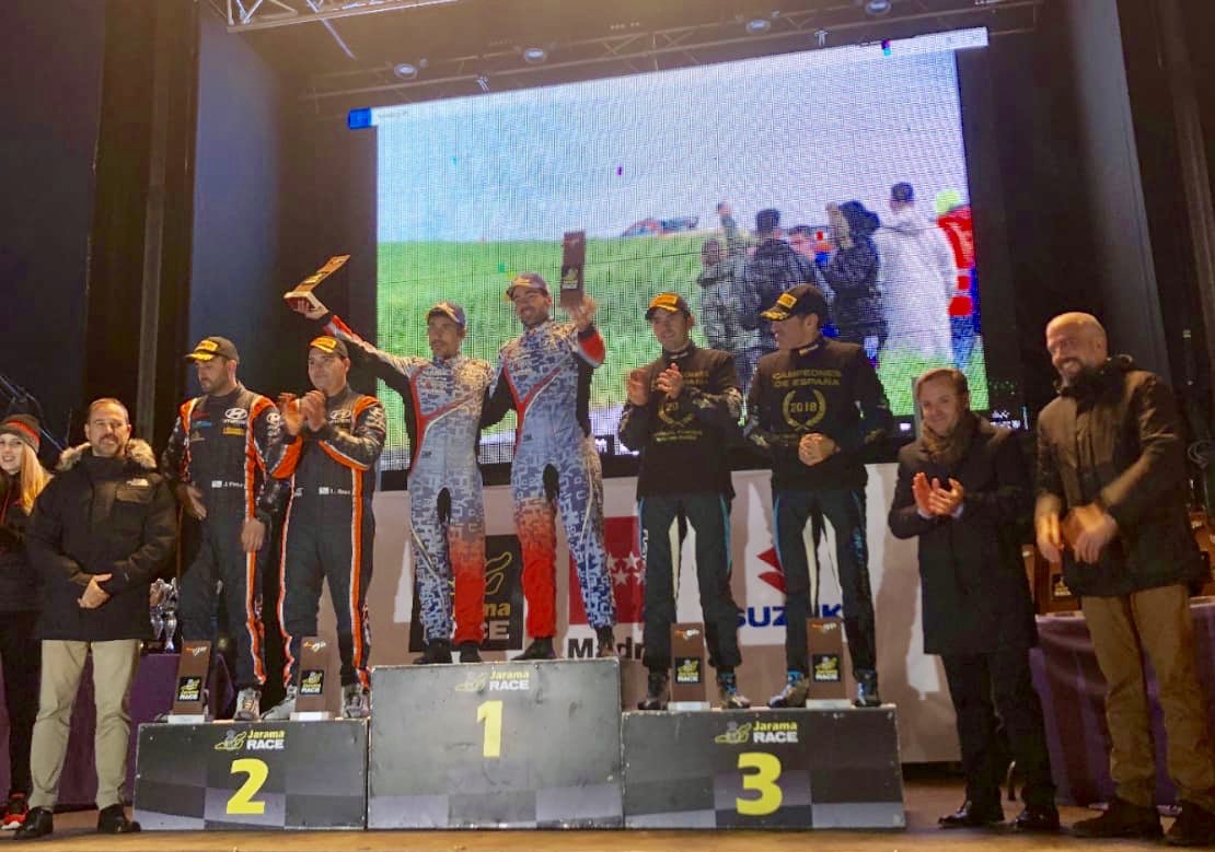 ManuelAvino's tweet photo. Orgulloso como presidente de la @RFEdeA de tener un podium como este. Verdadero lujo estar rodeado de tantísimo talento en este fantástico @RallyCAMRACE (pero no os descuidéis que la nueva hornada viene fuerte). Enhorabuena a todos y en especial al @RACE_es por hacerlo posible! https://t.co/JMWKKtAsWd