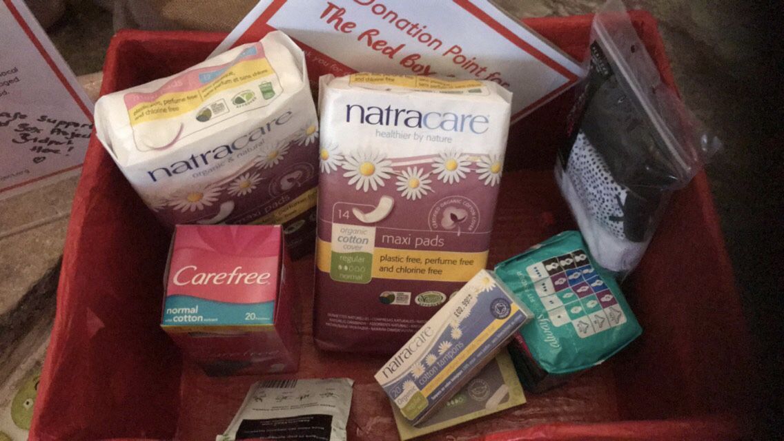 PurpleNannyShop's tweet image. Supporting The Red Box Project and helping keep girls in school 
Donate a packet of sanitary wear today 
Thank you 
#Abbotsbury #dorset #theredboxproject