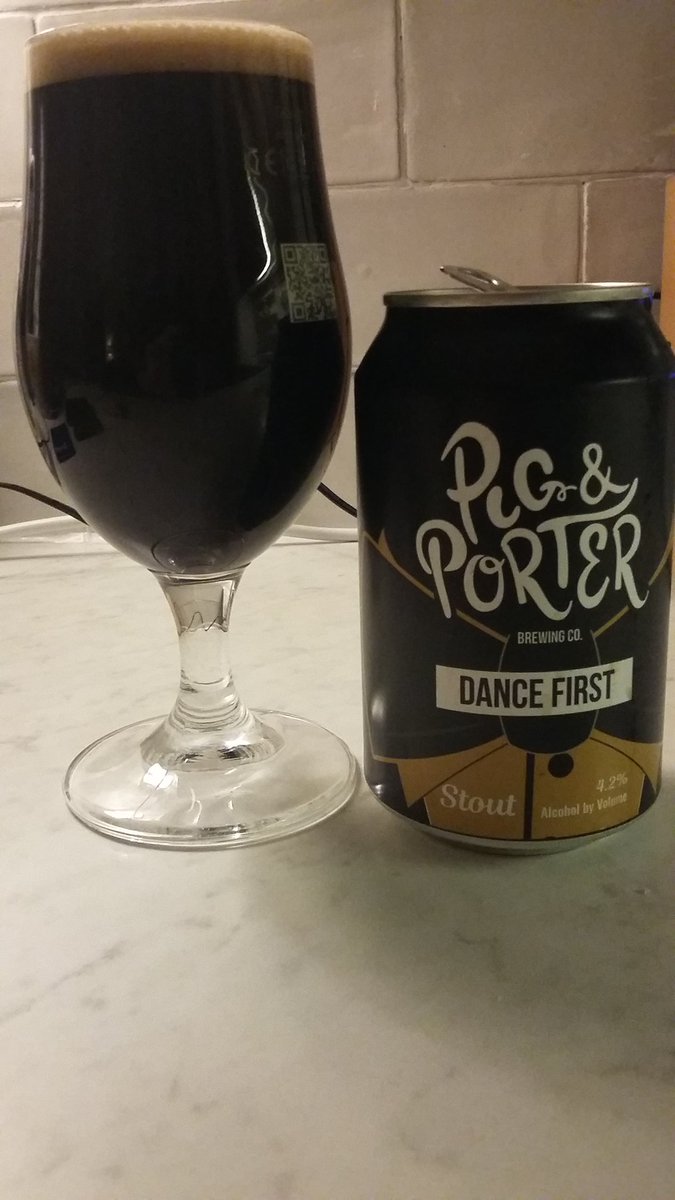 This @PigAndPorter #DanceFirst stout is well tasty 👊