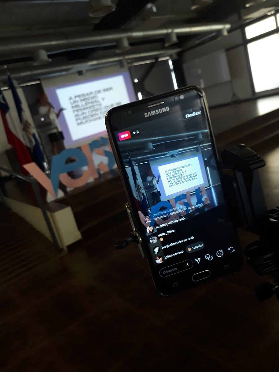 Versus_Usach's tweet photo. Nuevamente estamos en vivo a través de Instagram 👀
#Versus2018 #USACH #Publicidad https://t.co/M0e1uShOJ4