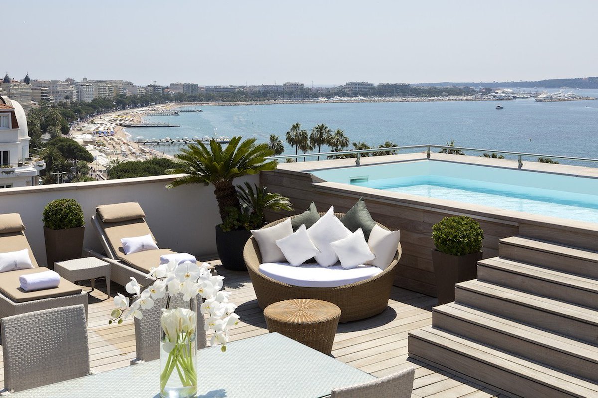 VisitCotedazur's tweet photo. Le @majestic_cannes vous ouvre ses portes dans le cadre de la #HappySpaWeek qui se tiendra jusqu'au 25 novembre prochain ! Des prix attractifs vous attendent sur : https://t.co/ECTDjes61g
#CotedAzurFrance @laroutedesgolfs https://t.co/VJd8QOHifG