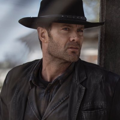 Happy birthday to Garret Dillahunt, AKA John Dorie on 