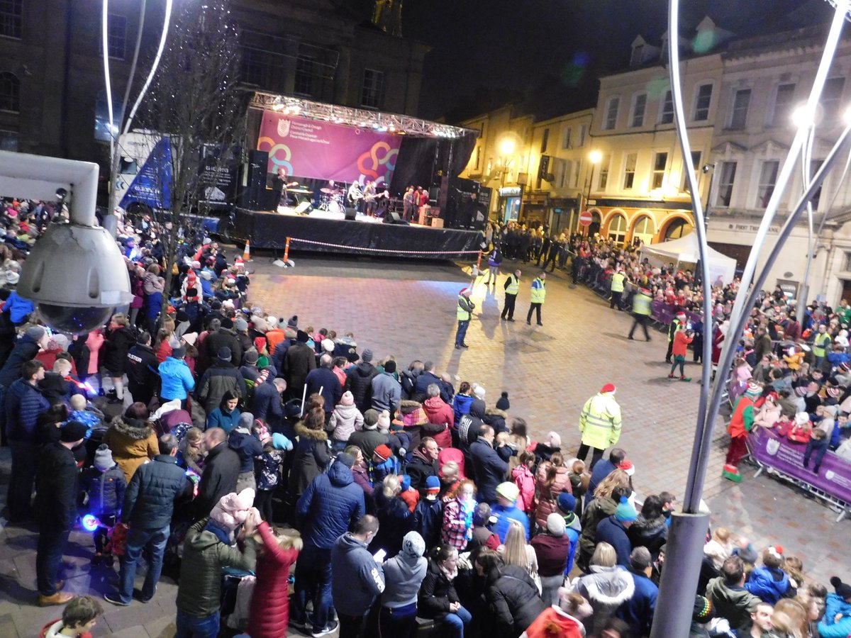 fermanaghomagh's tweet photo. And its a wrap from Omagh. Thank you for sharing a great evening's entertainment.
#FODCChristmas https://t.co/WYYr7OzoXK