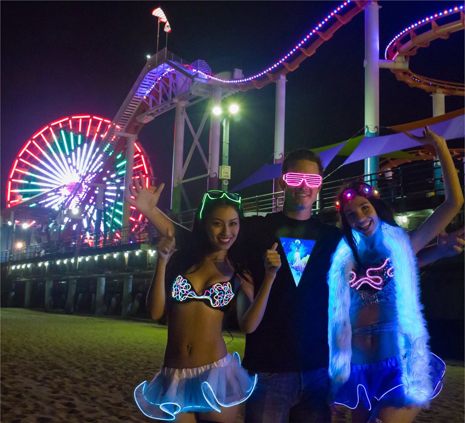 ElectricStyles1's tweet photo. Who's enjoying the holiday weekend? 💖⚡️ https://t.co/GvovS0nvWZ