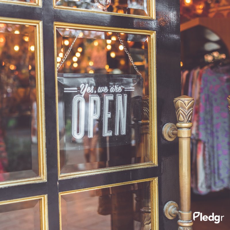 pledgr_'s tweet image. Happy #SmallBusinessSaturday! Thinking about starting a #smallbusiness? What are you waiting for? Open up your #Pledgr app and create a goal to start your business strategy! Download your Pledgr app here: mypledgr.com