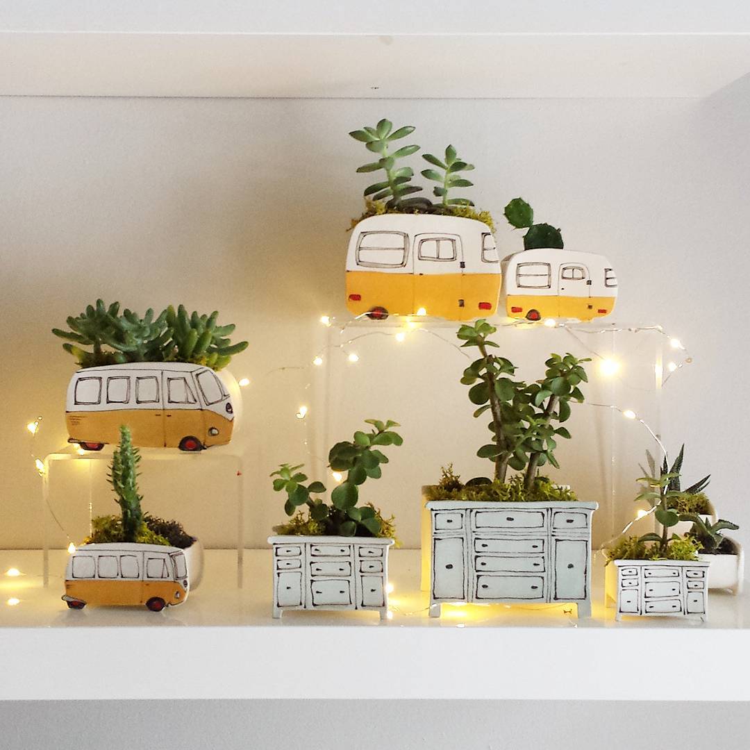 Etsy's tweet image. Team caravan or team dresser? 🌵🌿 etsy.me/2A0YyoW