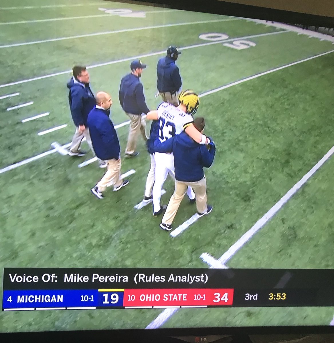 JBradley19's tweet image. Dropping like flies . That’s how they walk out of Columbus #MICHvsOSU