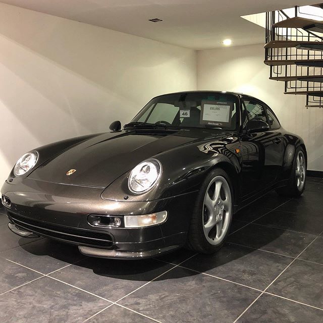 RPMTechnik's tweet photo. Very busy day at the office today with both old and new customers through the door buying cars. This lovely 3.8 993 has found a home in Hong Kong with a great new customer. Thanks to all. Have a great weekend. 
#rpmtechnik #modifiedporsche #engineeringexhilaration #porsche https://t.co/lPZKA1FidU